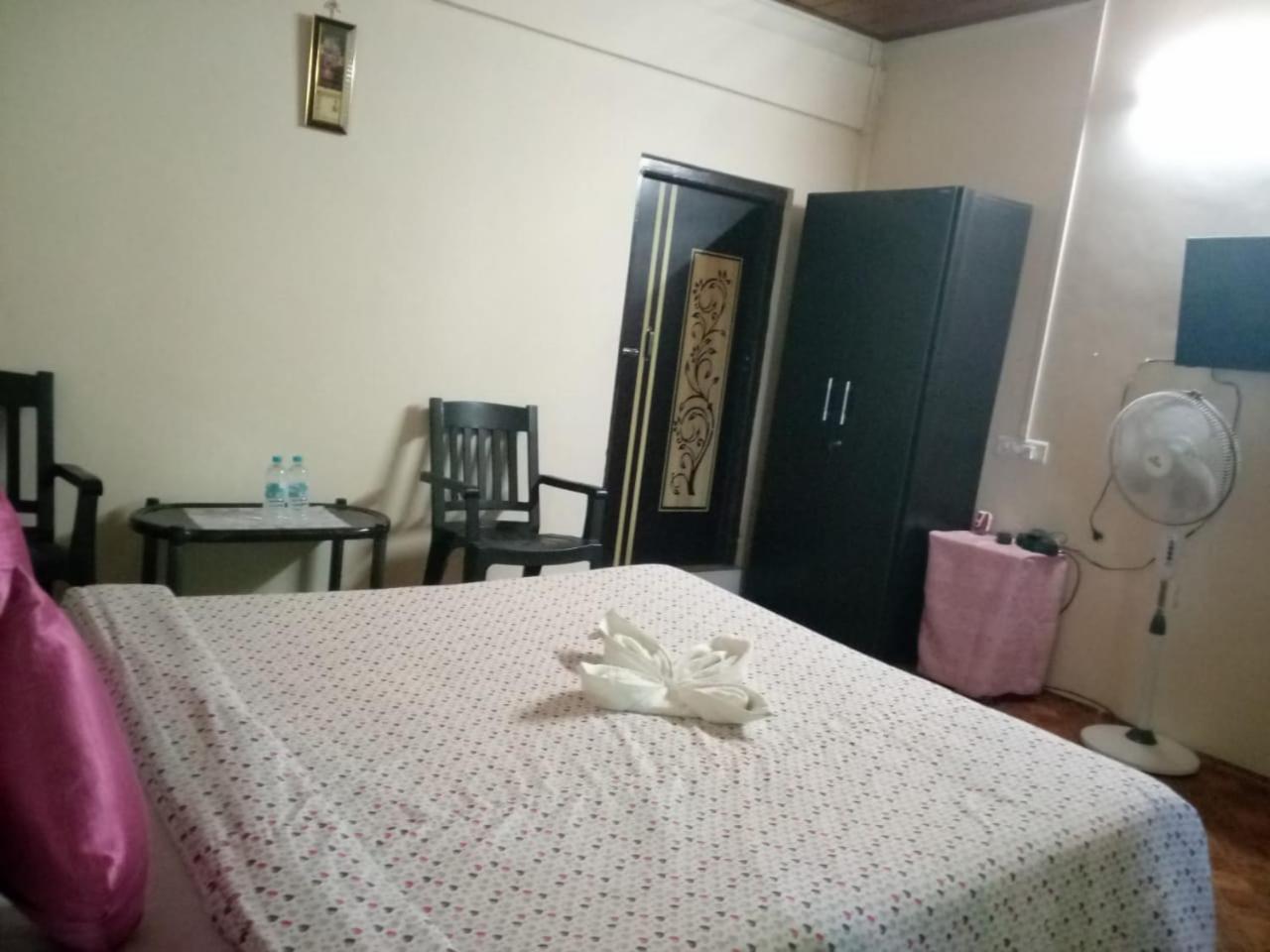 Hotel Abode Me Me Ai Haven Czerapuńdżi Zewnętrze zdjęcie